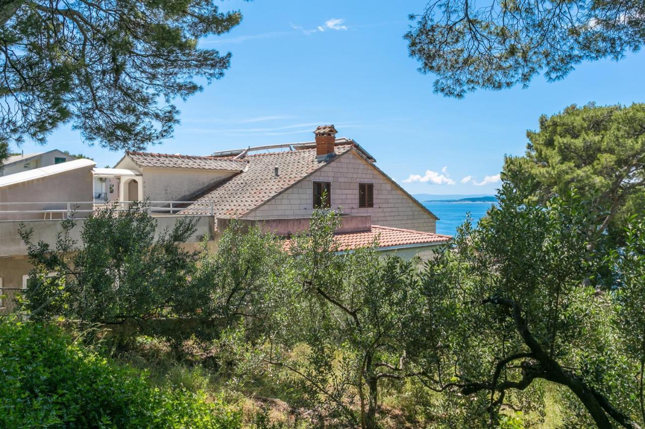 Apartments By The Sea Brela, Makarska - 18356 Экстерьер фото