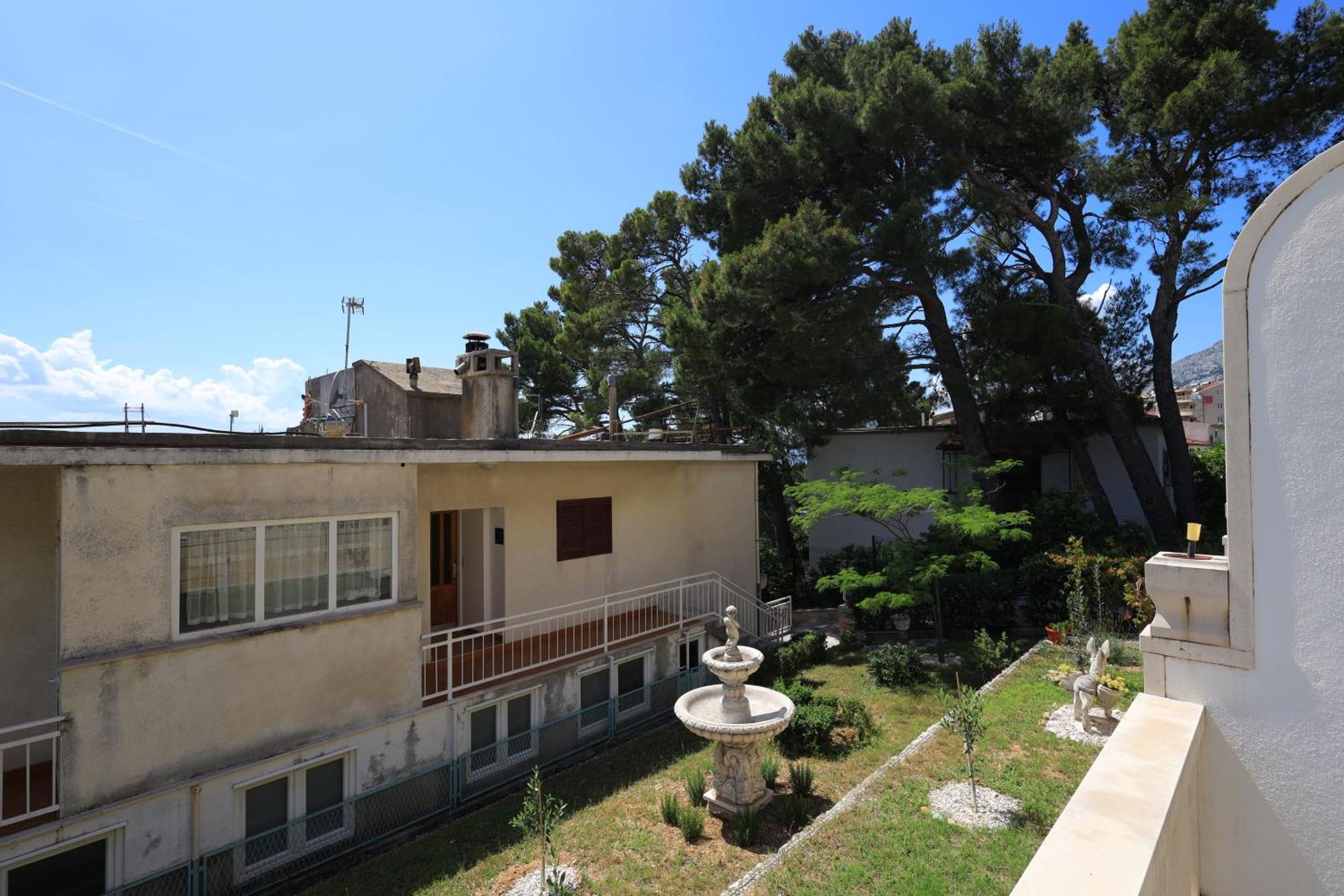 Apartments By The Sea Brela, Makarska - 18356 Экстерьер фото